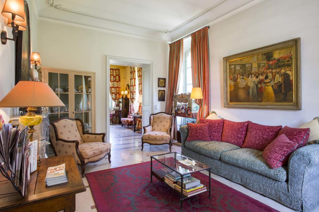 Chateau Talaud Bed & Breakfast Loriol-du-Comtat Екстериор снимка